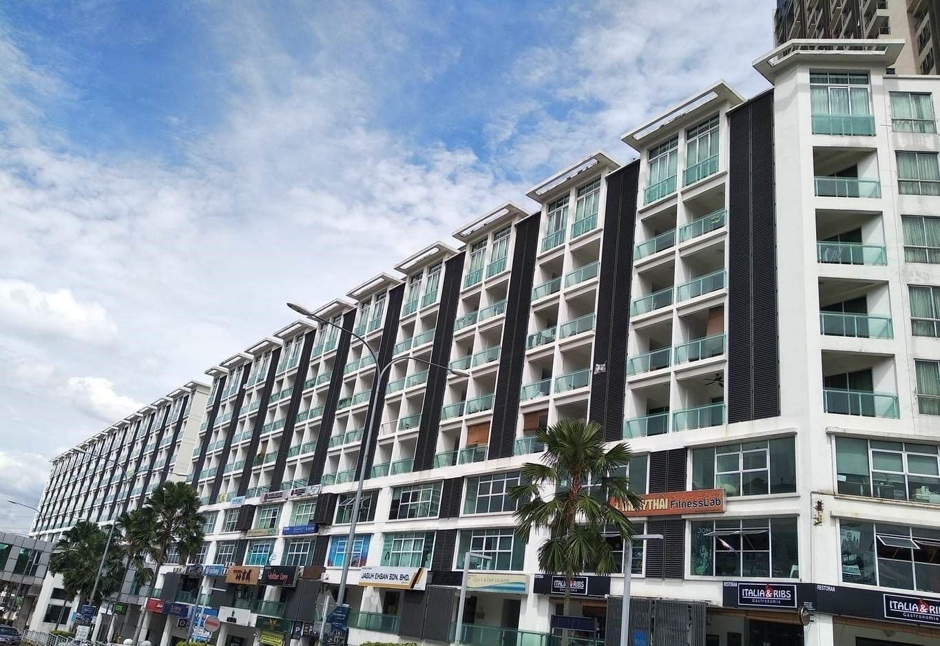 Damas Suites & Residences Kuala Lumpur Exterior photo
